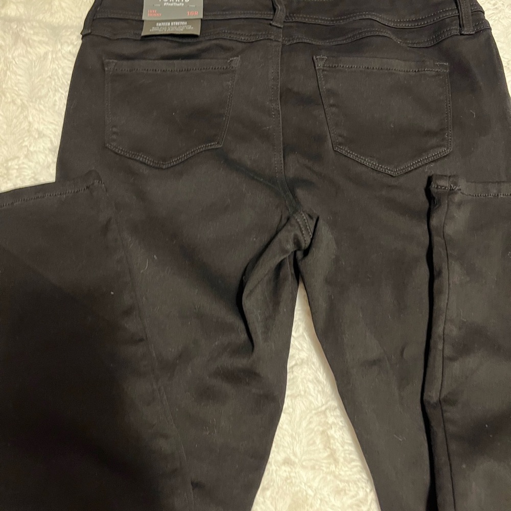 NWT Torrid Lux Skinny Mid-Rise Black Jeans - Picture 6 of 8